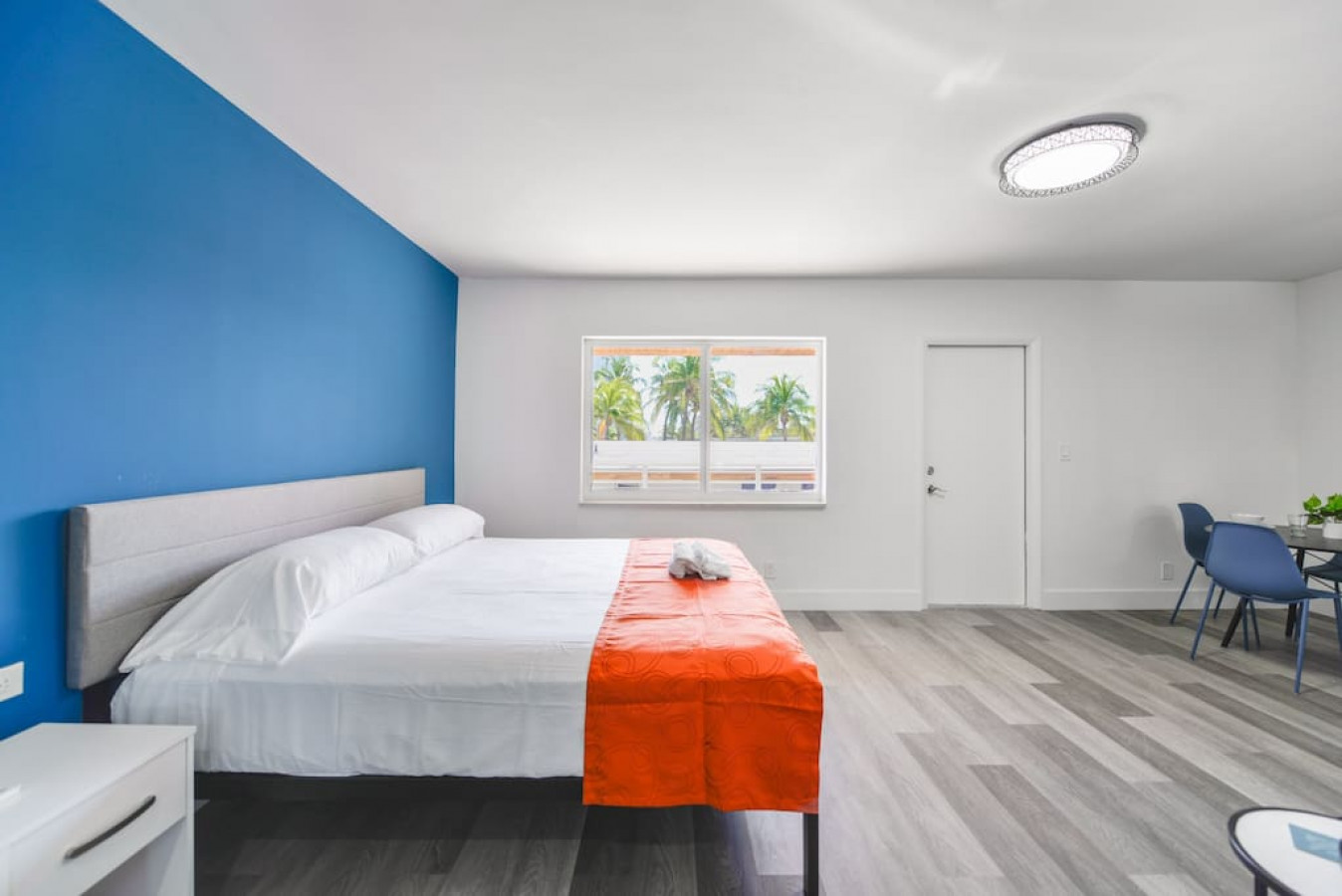 Room 35 interior